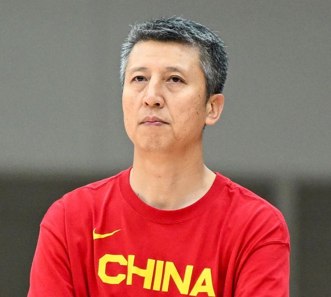 多米体育关于今夜突围战来临，阿斯顿维拉围绕CBA常规赛主帅复盘，引发热议，医务组通报恢复的信息