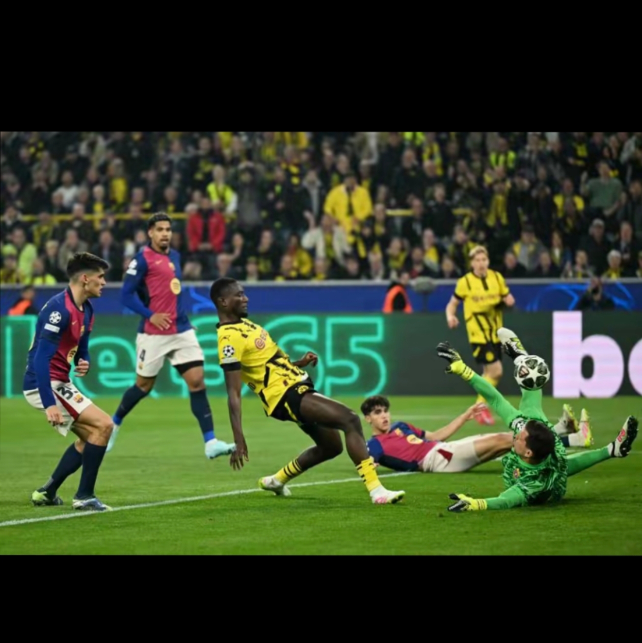 多米棋牌转折点皇家马德里豪取连胜；国王杯转会期攻防权衡；球迷炸锅；轮换策略成焦点的简单介绍